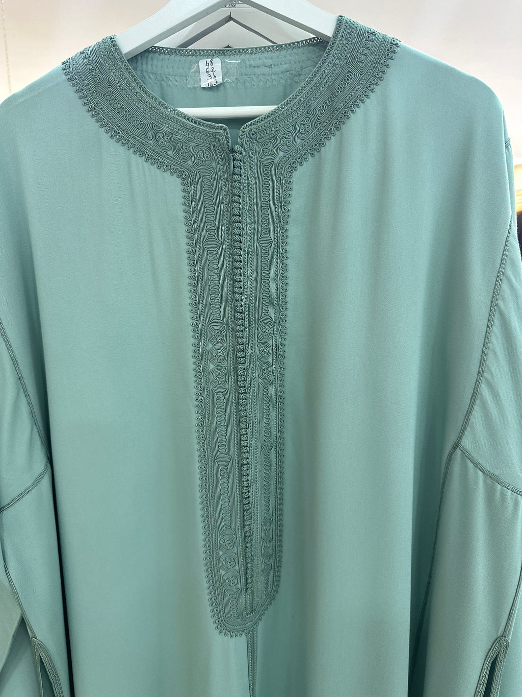 Caftan vert givré