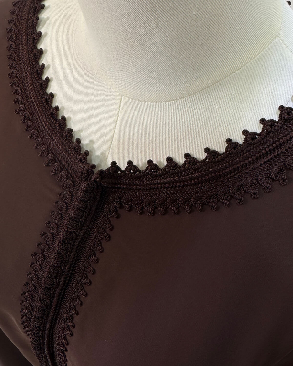 Abaya Coupe papillon Marron