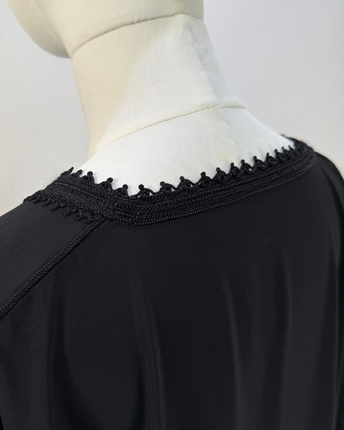 Abaya Coupe papillon Noire