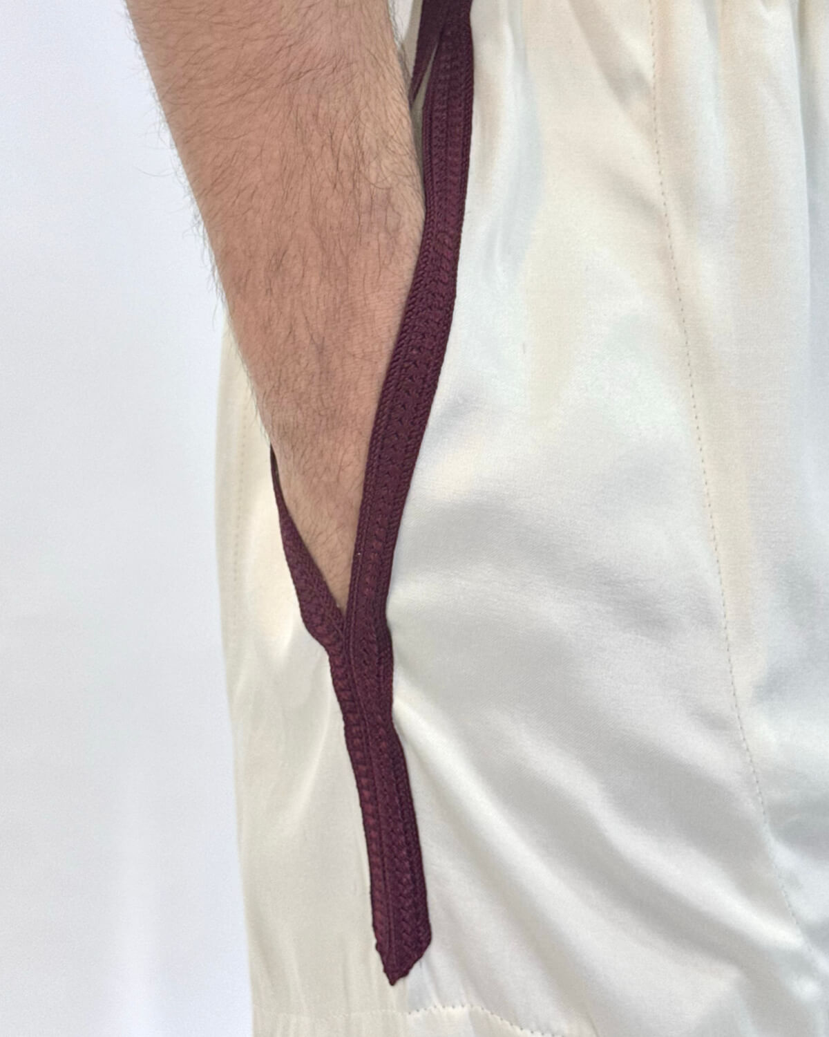 Pantalon Imran blanc et bordeau